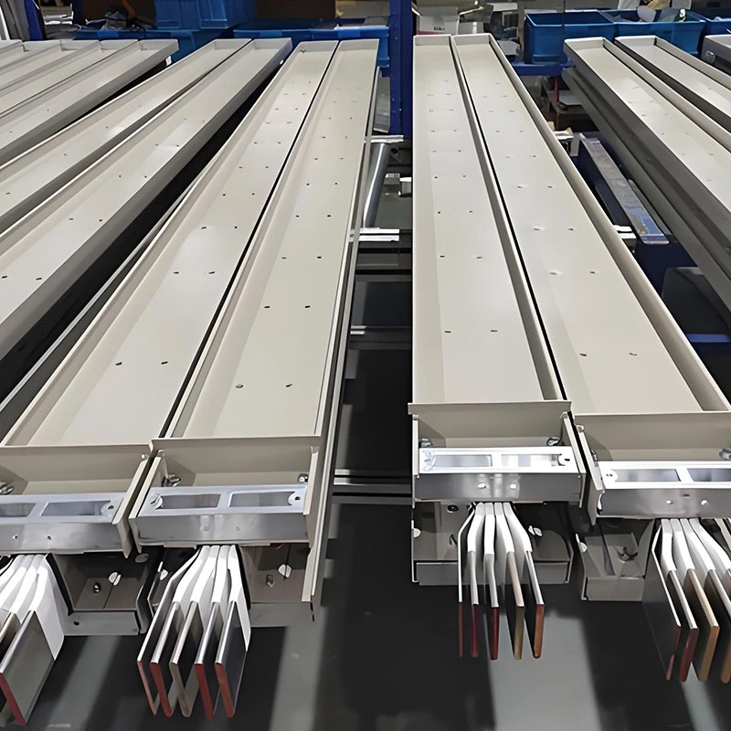 Vysokoproudý uzavřený autobus