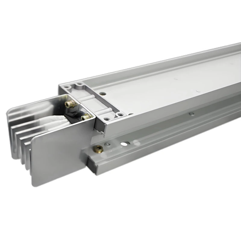 Sendvičová sběrnice pro distribuci energie